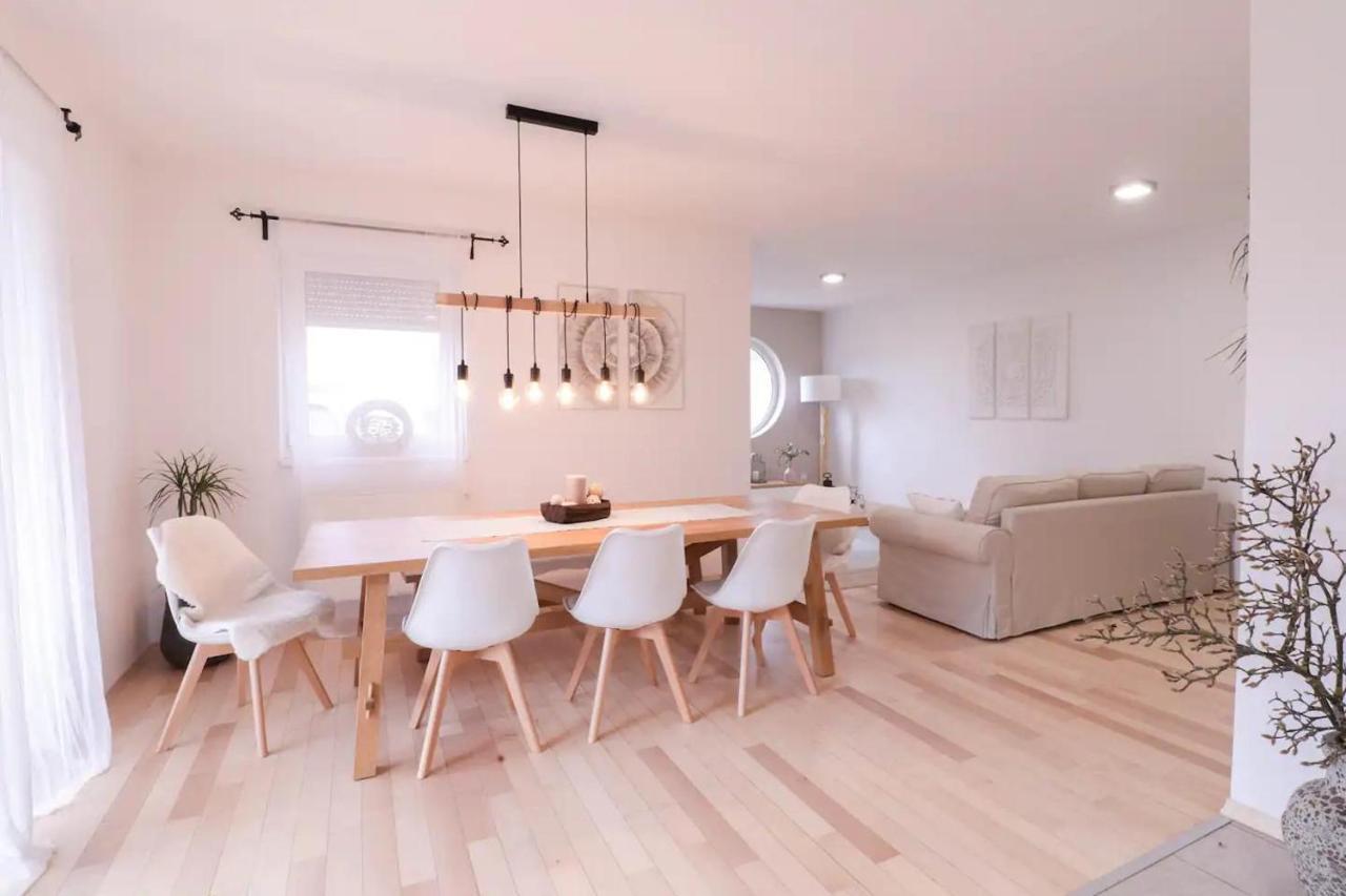 House Eden With Mountain Views Apartment Bled Bagian luar foto
