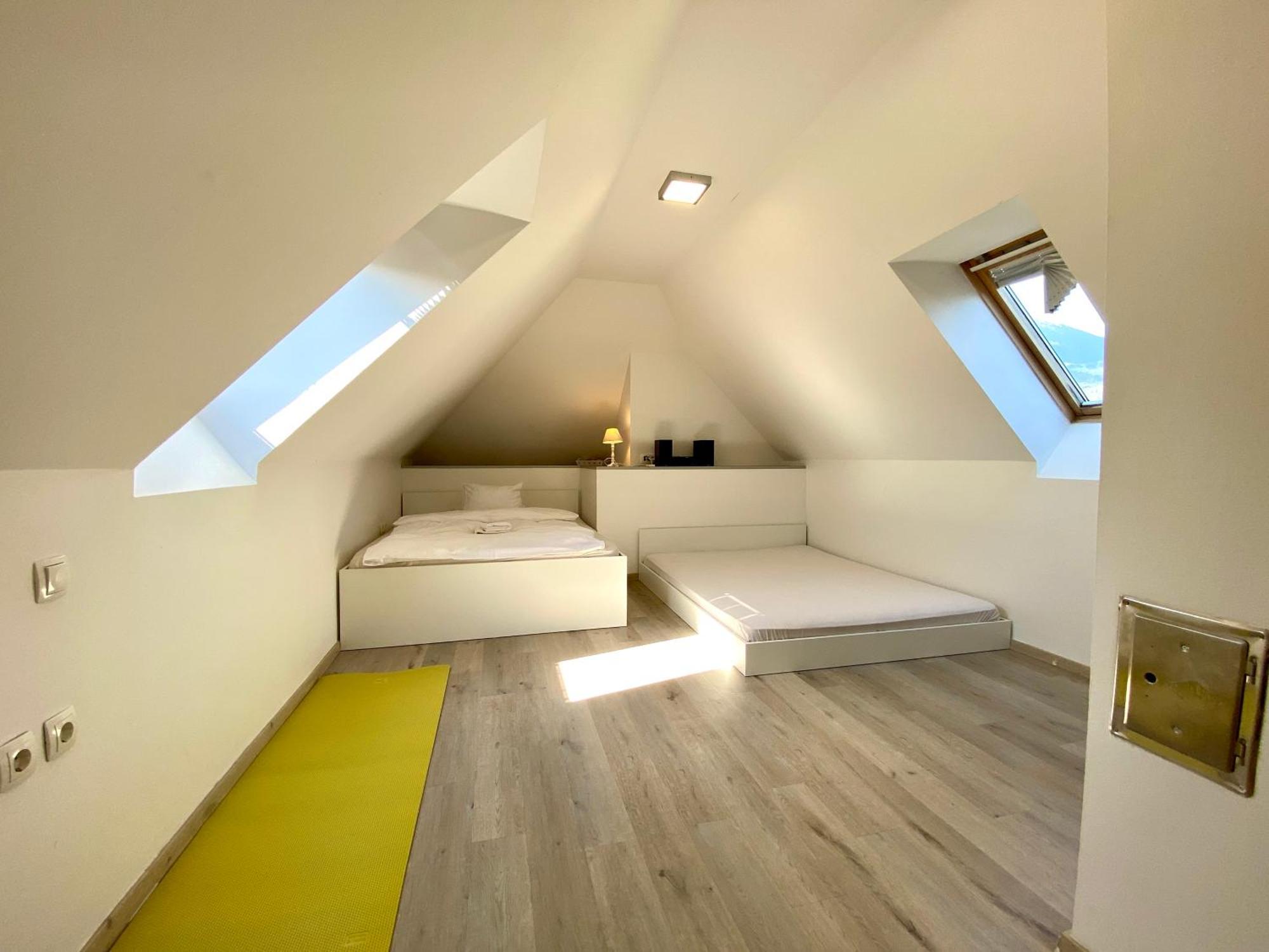 House Eden With Mountain Views Apartment Bled Bagian luar foto