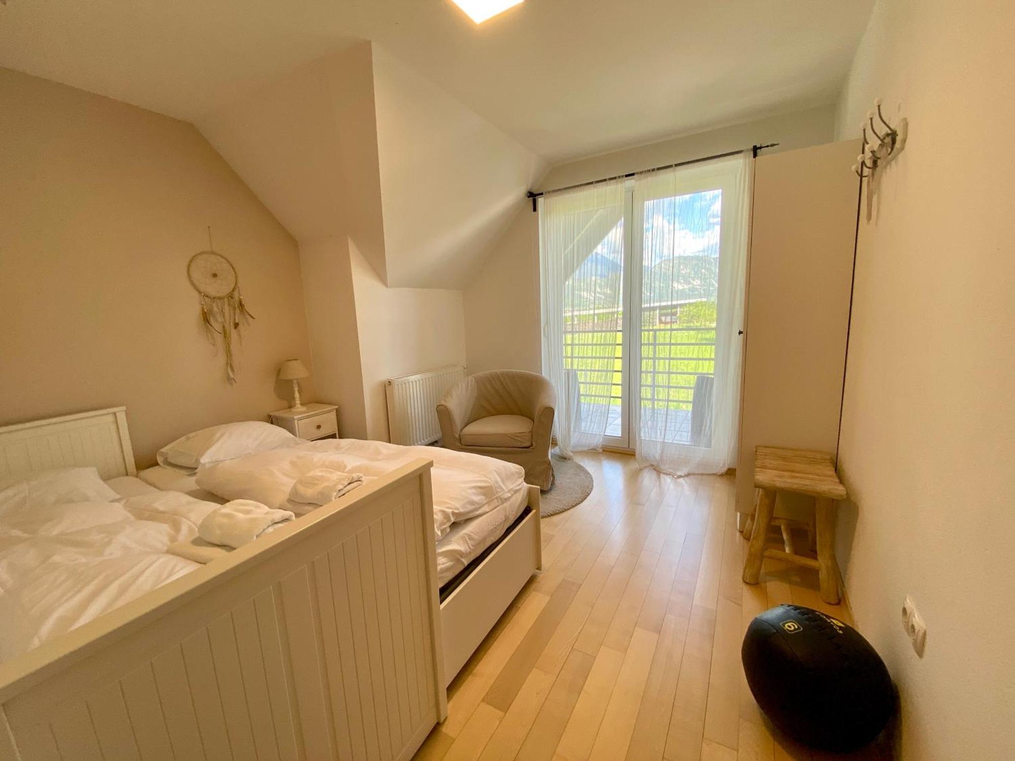 House Eden With Mountain Views Apartment Bled Bagian luar foto